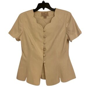 Cream Fitted Peplum Blazer Short Sleeve, size 8. Lined, padded shoulders